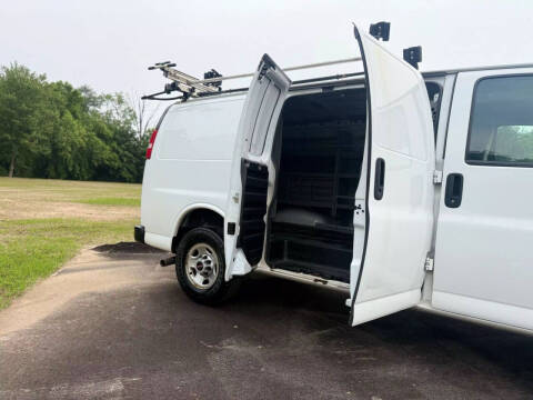 2018 GMC Savana 2500