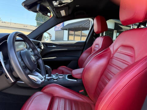 2022 Alfa Romeo Stelvio Sprint