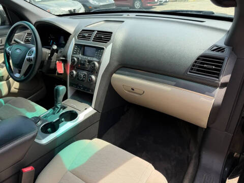 2015 Ford Explorer