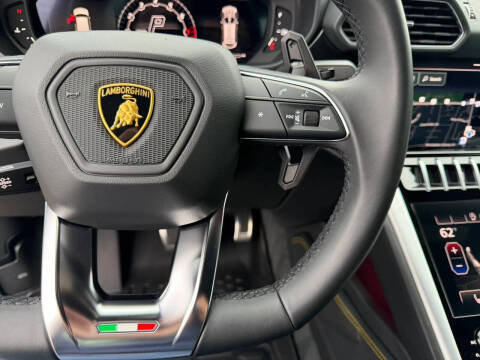 2022 Lamborghini Urus