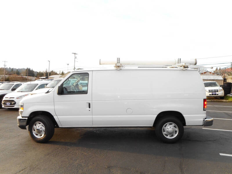 2013 Ford E-Series E-350 SD