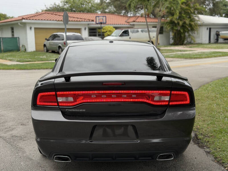 2014 Dodge Charger SE