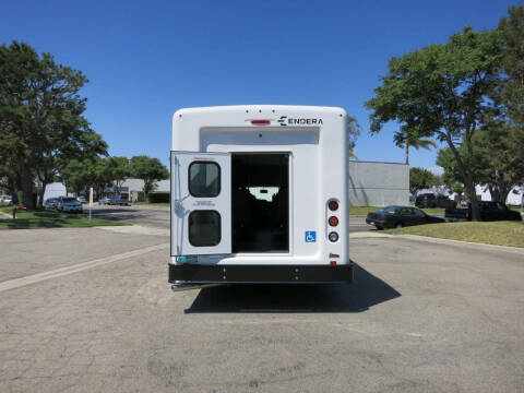 2024 Ford E-450