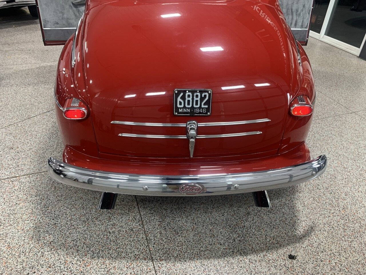 1946 Ford Super Deluxe 12