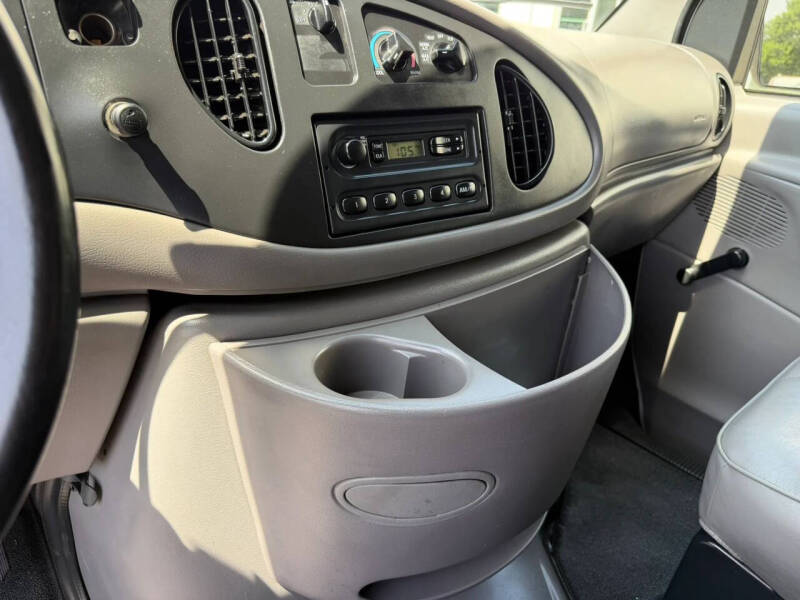 1999 Ford E-150