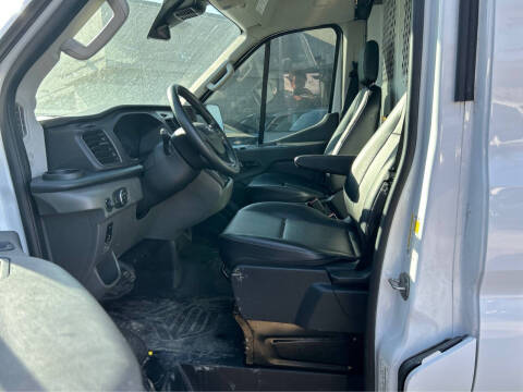 2022 Ford Transit 250