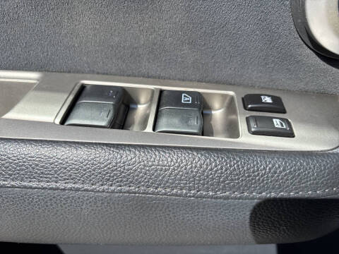2009 Nissan Versa 1.8 S