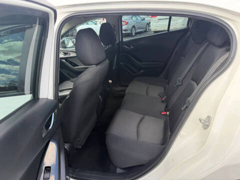 2018 Mazda MAZDA3 Sport