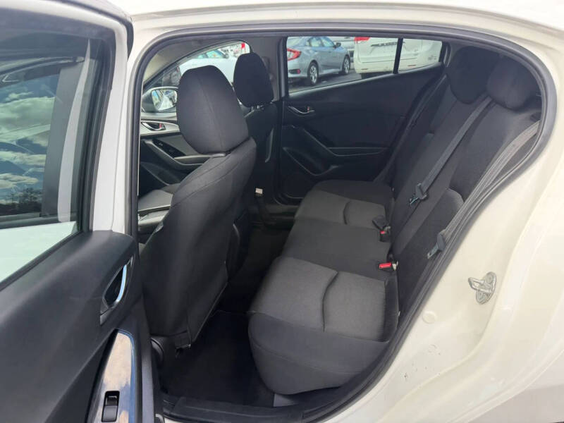 2018 Mazda MAZDA3 Sport