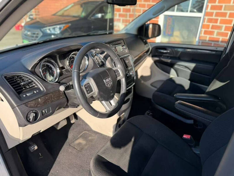 2015 Dodge Grand Caravan American Value Package