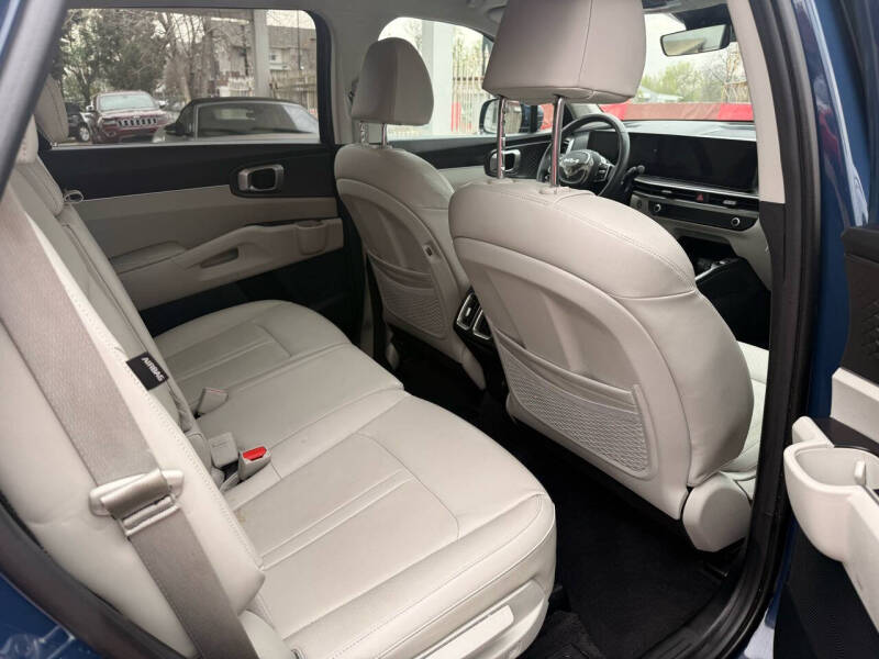 2025 Kia Sorento S