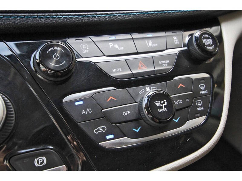 2021 Chrysler Pacifica Touring