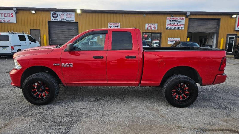 2017 RAM Ram 1500 Pickup Express photo 2