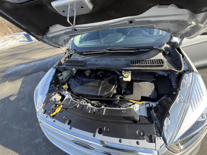 2019 Ford Escape Titanium - Photo 17