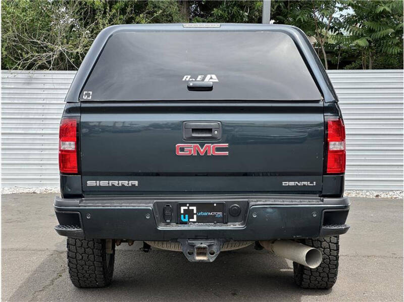 2018 GMC Sierra 2500HD Denali