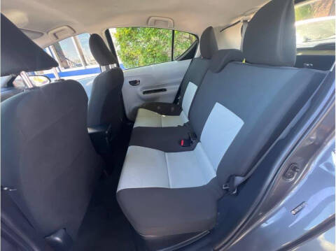 2014 Toyota Prius c