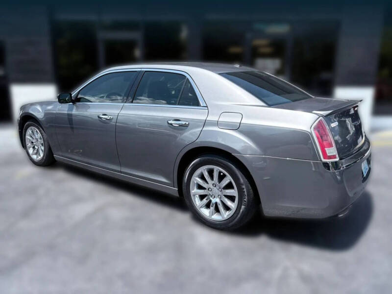2012 Chrysler 300 Limited