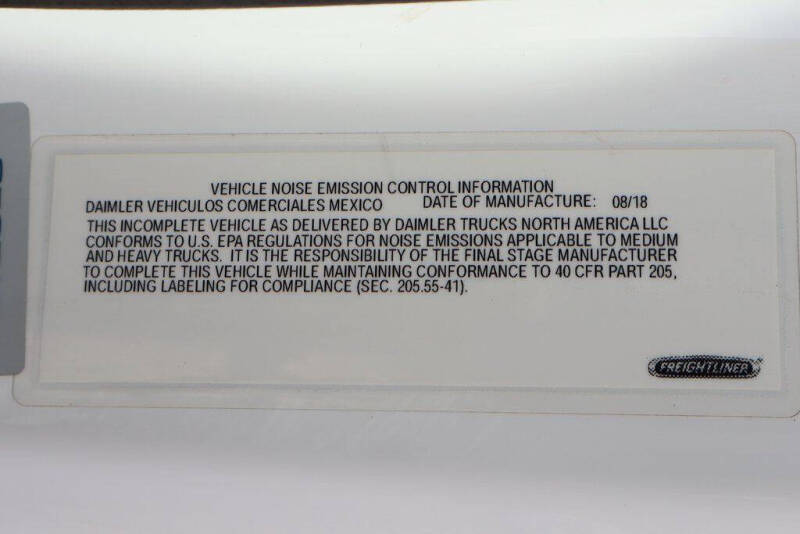 2019 Freightliner M2 106