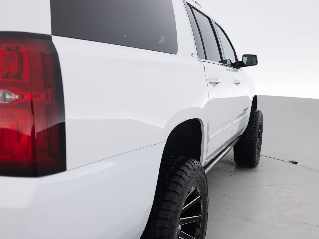 Used Car 2015 Chevrolet Suburban  Ltz 4x4 4dr Suv For Sale Under $25,000 In Coal City, Illinois