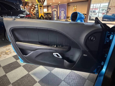 2016 Dodge Challenger 392 HEMI Scat Pack Shaker