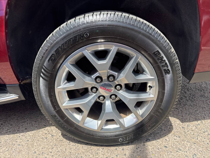 2017 GMC Yukon XL SLT