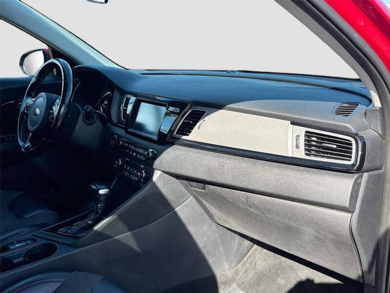 2017 Kia Niro EX