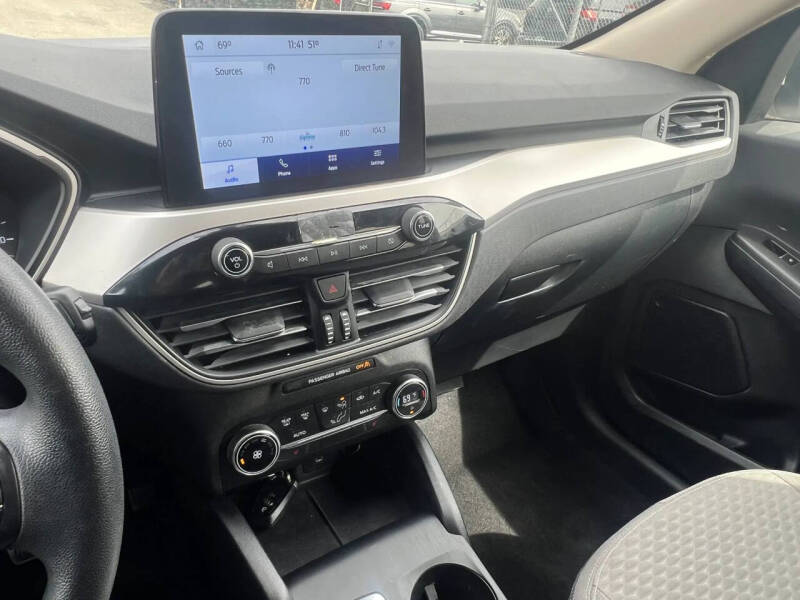 2020 Ford Escape SE