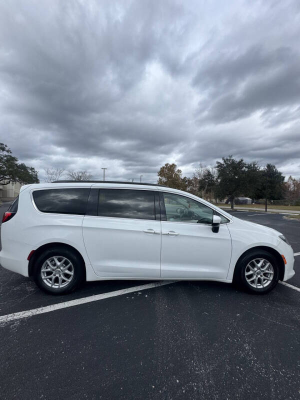 2020 Chrysler Voyager LXi