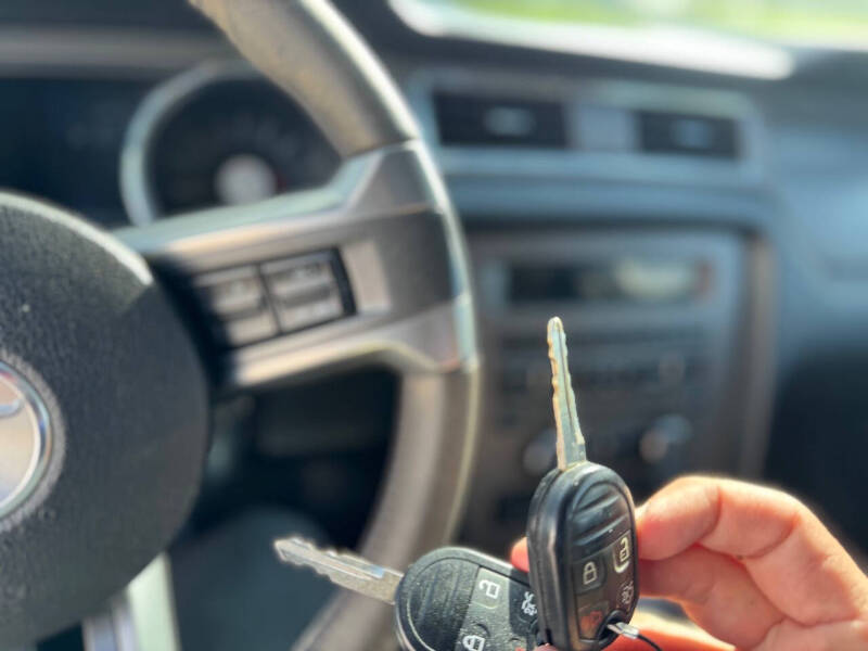 2012 Ford Mustang V6