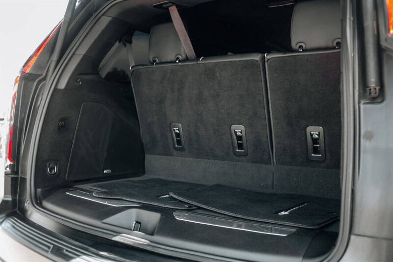 2022 Cadillac Escalade Premium Luxury