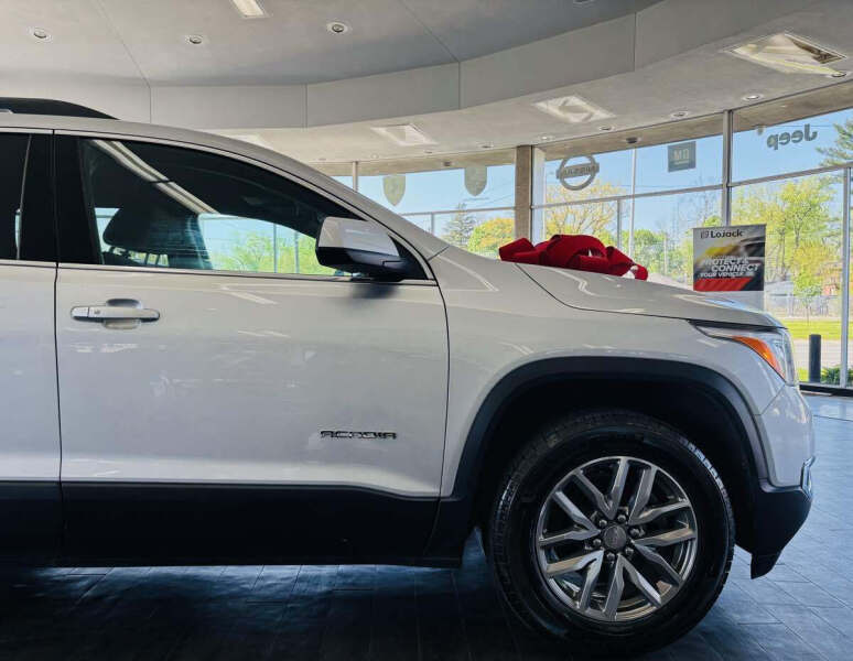 2019 GMC Acadia SLE-2