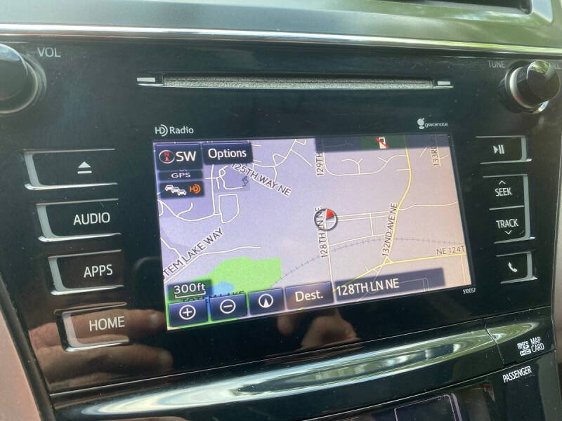 2015 Toyota Prius v Five