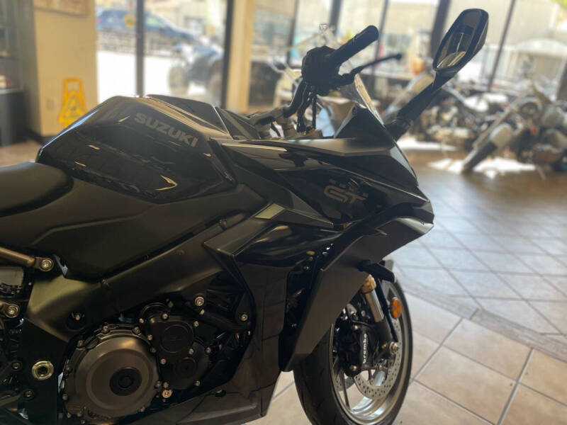 2024 Suzuki GSX-S1000GT