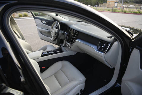 2019 Volvo S60 T5 Momentum