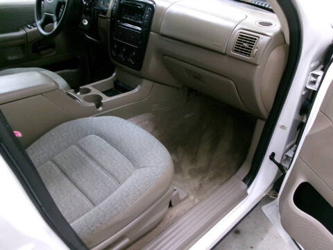 2003 Ford Explorer XLS