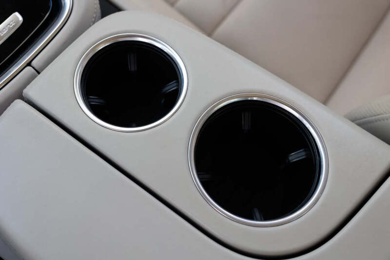 2020 Porsche Panamera