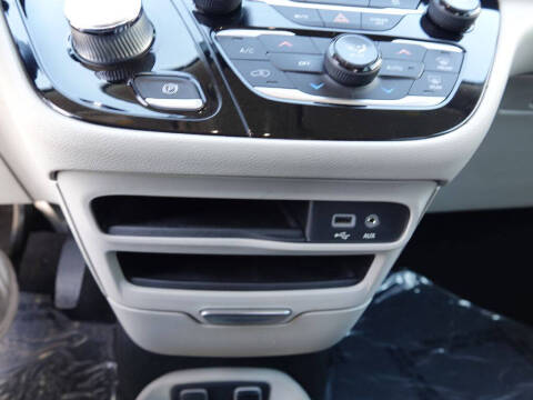 2019 Chrysler Pacifica Touring L
