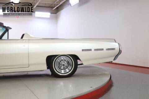 1962 Ford Thunderbird