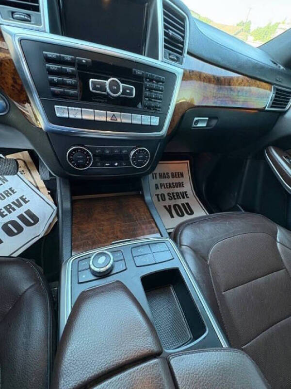 2014 Mercedes-Benz GL-Class GL 550 4MATIC