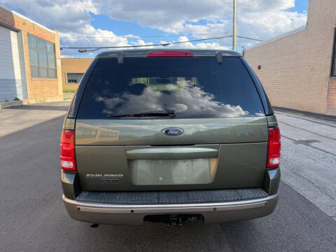 2004 Ford Explorer Eddie Bauer