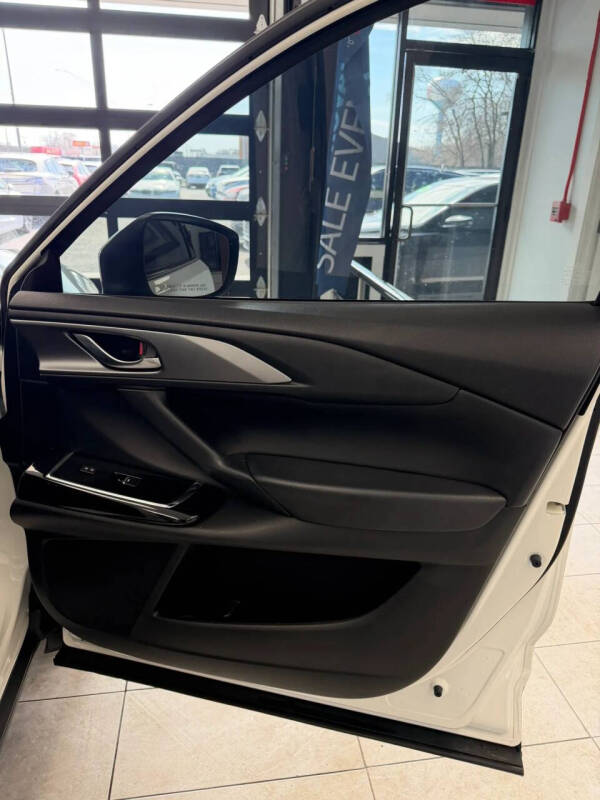 2023 Mazda CX-9 Touring Plus