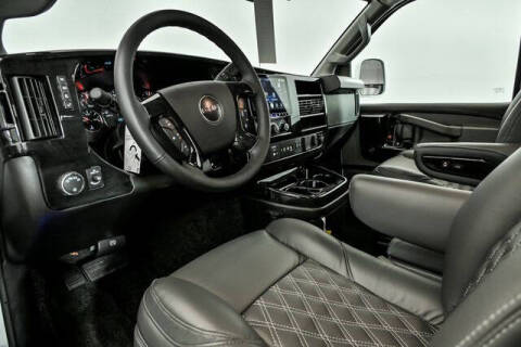 2025 GMC Savana 2500