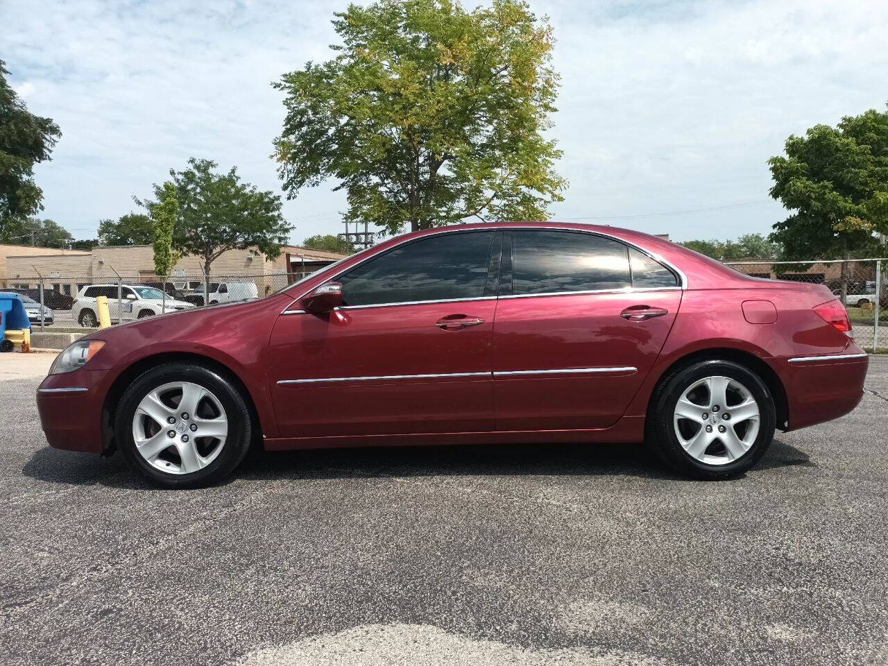 2006 Acura RL for sale at Ideal Cars LLC in Skokie, IL