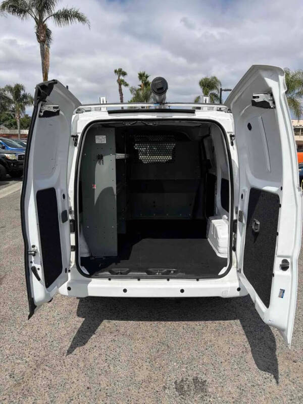 2021 Nissan NV200