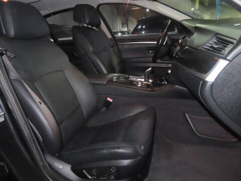 2011 BMW 5 Series 535i