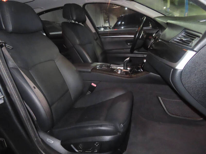 2011 BMW 5 Series 535i