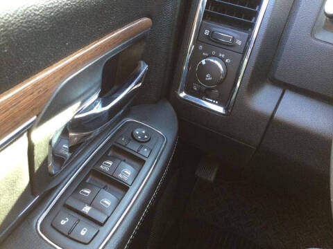 2017 RAM 1500 Laramie