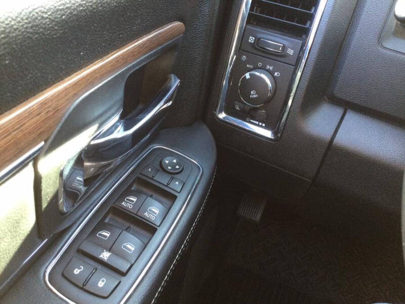 2017 RAM 1500 Laramie