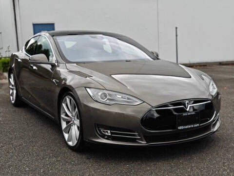 2015 Tesla Model S P90D