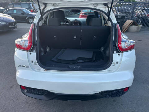 2017 Nissan JUKE SV